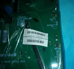 1PC NEW HONEYWELL 8C-TAOX61 51306981-175 FAST SHIPPING