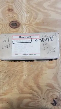 HONEYWELL V4044A1191 MOTORIZED VALVE BRAND NEW 120V SWEAT 3/4” ID 60HZ