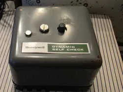 1052-2 FLAME RELAY