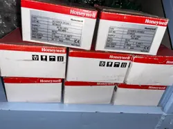 1PC NEW HONEYWELL THERMOSTAT DC1020CR-301000-E IN BOX FAST SHIPPING