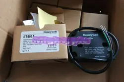 ONE NEW HONEYWELL ET401A 230V IGNITION TRANSFORMER
