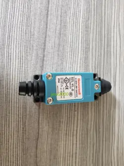 1PCS  NEW HONEYWELL LIMIT SWITCH SZL-VL-D