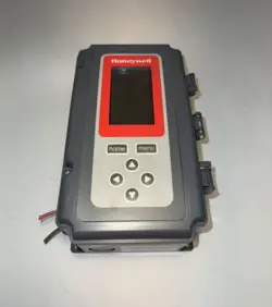 HONEYWELL T775U2006 ELECTRONIC UNIVERSAL CONTROLLER SENSOR INPUT 09450906U2006