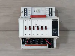 HONEYWELL XFR824A MODULE WITH HONEYWELL XSU824-25 BASE