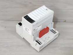 XSU821-22