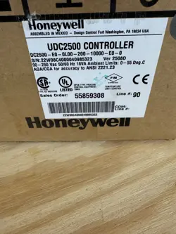HONEYWELL UDC2500 OVER TEMP CONTROLLER, BRAND NEW IN BOX