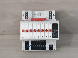 HONEYWELL XFR822AU CONTROLLER WITH XSU821-22 BASE