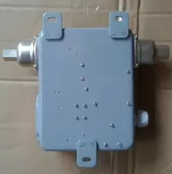 ONE NEW HONEYWELL P906C2004 LIQUID WATER PRESSURE DIFFERENTIAL SWITCH
