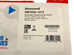 NEW  / HONEYWELL RM7800L1012 BURNER CONTROL RM7800L1012 FREE EXPEDITED SHIPPING