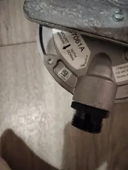 1046 FLAME DETECTOR