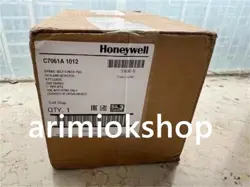 1PCS NEW IN BOX HONEYWELL C7061A1012 UV DETECTION FLAME DETECTOR C7061 A1012