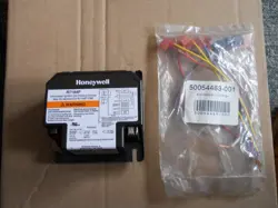 NEW FACTORY OEM HONEYWELL R7184P1080 CONTROL BOARD