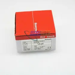 ONE NEW IN BOX HONEYWELL THERMOSTAT DC1020CR-301000-E