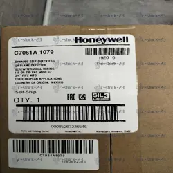 1 PIECE NEW HONEYWELL C7061A1079