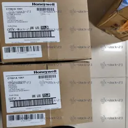 1 PIECE NEW IN BOX HONEYWELL C7061A1061 C7061A 1061