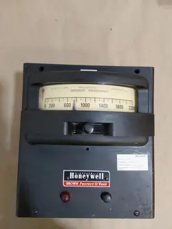 VINTAGE HONEYWELL PROTECT-O-VANE 0-2200 F