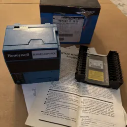 NEW HONEYWELL BURNER CONTROL RM7895 C 1012 RM78951012 SERIES 7800 NOS OHIO USA