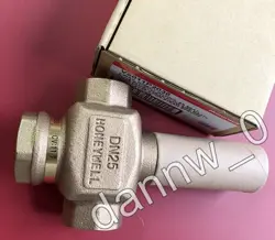 NEW IN BOX HONEYWELL V5011P2036 ELECTRIC STEAM VALVE