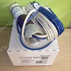 NEW HONEYWELL C7027A 1072  FLAME DETECTOR #B