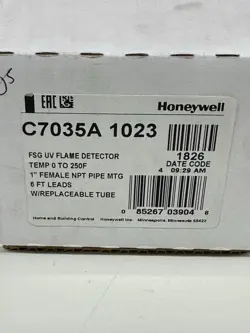 C7035A1023  NEW HONEYWELL C7035A 1023 FSG UV FLAME DETECTOR SENSOR IN BOX