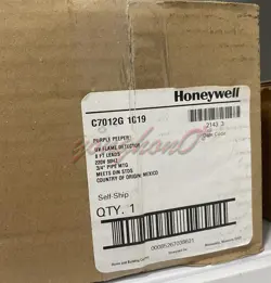 ONE HONEYWELL C7012G1019 C7012G-1019 C7012G 1019 NEW
