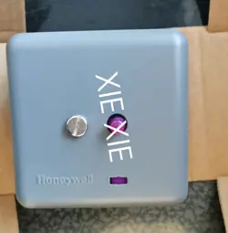 1PCS HONEYWELL RA890G
