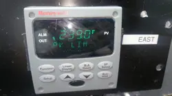 HONEYWELL UDC-2500 P/N DC2500-C0-2A00-200-00000-00-0