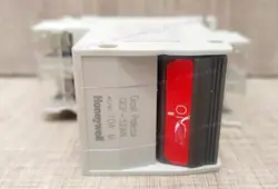 GCP-32AN 10A M CIRCUIT PROTECTOR NEW HONEYWELL