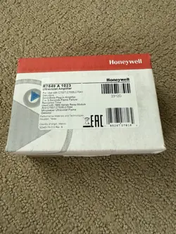 NEW IN BOX - HONEYWELL R7849A1023 ULTRAVIOLET AMPLIFIER 2312D