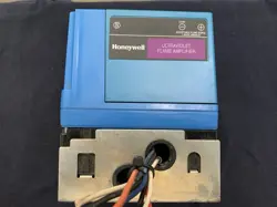 HONEYWELL RM7895 A1014 BURNER CONTROL RM 7895 A 1014