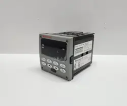 HONEYWELL UDC2500 DIN CONTROLLER DC2500-C0-0A0R-200-00000-00-0
