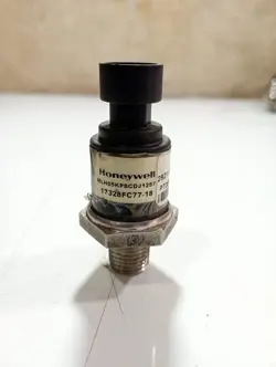HONEYWELL MLH05KPSCDJ1257 INDUSTRIAL PRESSURE SENSOR, FREE SHIPPING (USED)