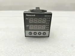 HONEYWELL DC1010CR-201000-E DIGITAL TEMPERATURE CONTROLLER