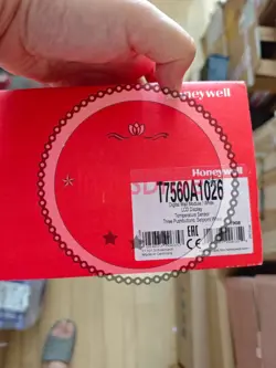 1PC NEW HONEYWELL HONEYWELL T7560A1026 TEMPERATURE SENSOR~