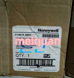 1 PIECE NEW HONEYWELL C7061F2001 FLAME DETECTOR C7061F2001-