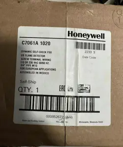 NEW HONEYWELL C7061A-1020 UV FLAME DETECTOR C7061A1020 FREE SHIPPING