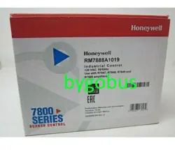 UNOPENED NEW HONEYWELL RM7888A1019 CONTROLLER RM7888A1019/