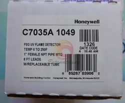 ONE NEW HONEYWELL C7035A 1049 DETECTOR