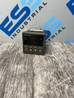 HONEYWELL UDC2000 MINI-PRO DC200H-0-000-100000-0 TEMPERATURE CONTROLLER