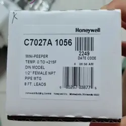 1PCS NEW HONEYWELL C7027A1056 C7027A 1056 FLAME DETECTOR