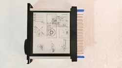 100 TEMPERATURE CONTROLLER