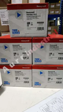 HONEYWELL RM7800L1012  BURNER CONTROL BRAND NEW