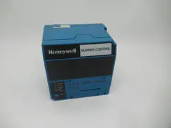 HONEYWELL RM7890A1015 BURNER CONTROL MICROPROCESSOR C/W FLAME AMPLIFIER USED