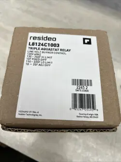 NEW! RESIDEO L8124C1003 TRIPLE AQUASTAT RELAY BURNER CONTROL
