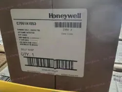 FAST SHIPPING FLAME DETECTOR C7061A1053 IN BOX HONEYWELL C7061A1053 UV NEW