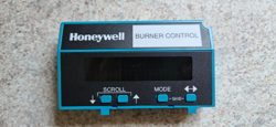 HONEYWELL S7800A 1001 BURNER CONTROL ENGLISH KEYBOARD DISPLAY S7800A1001