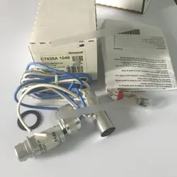 1PC NEW HONEYWELL FLAME DETECTOR C7035A 1049 EXPEDITED SHIPPING