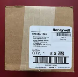 NEW SEALED HONEYWELL C7061A-1020 UV FLAME DETECTOR C7061A1020 FREE SHIPPING