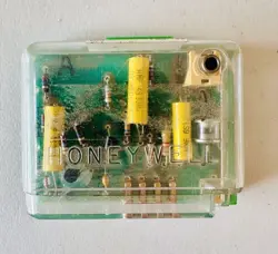 HONEYWELL BURNER CONTROL/RECTIFICATION AMPLIFIER-R7289A 1004