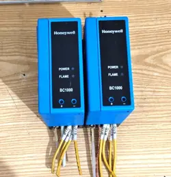 2 PCS HONEYWELL FLAME SWITCH BC1000A0110U